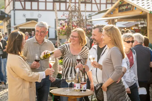 Weinmarkt der Ahr_(c)Dominik Ketz.jpg